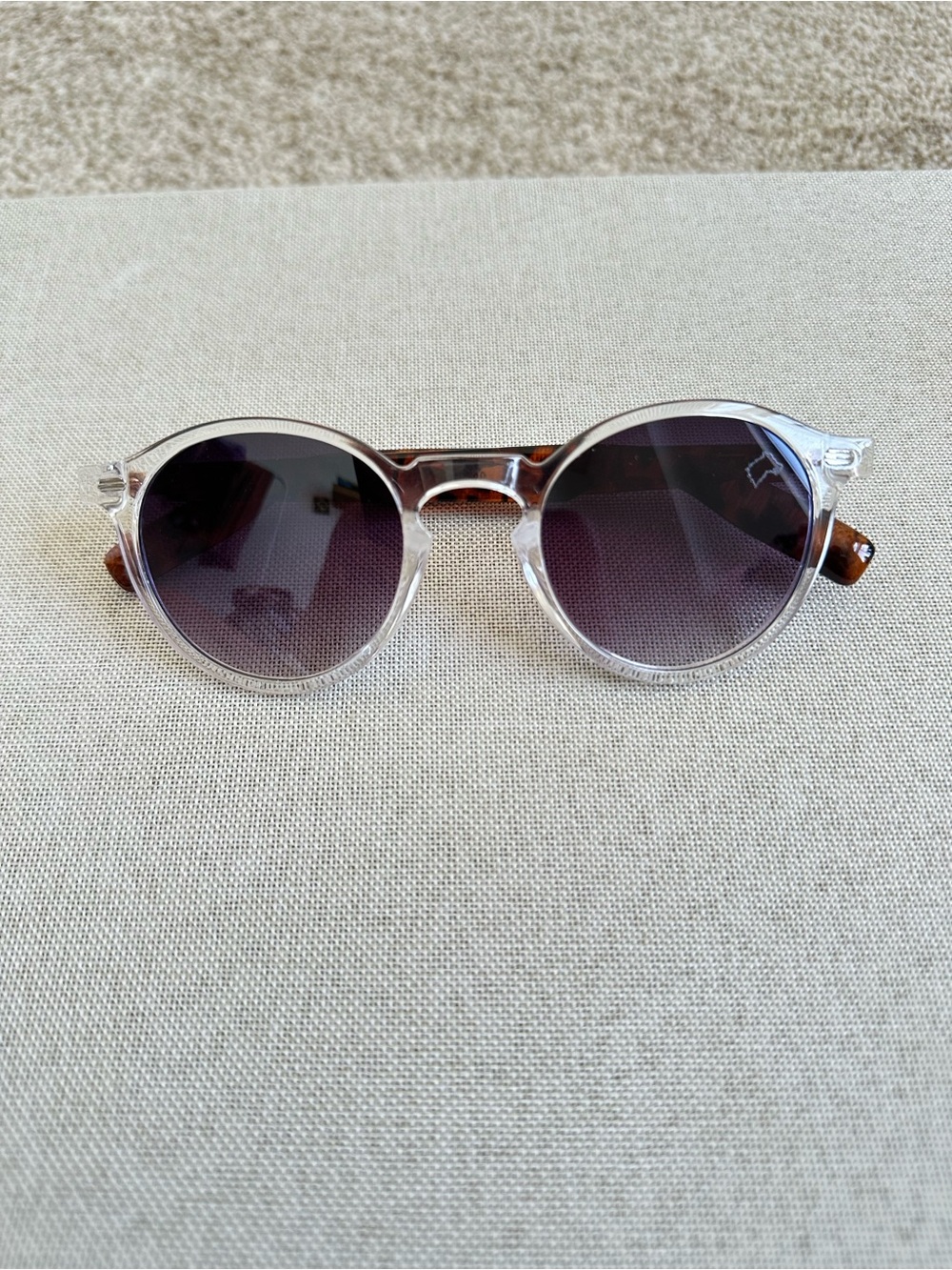 Women’s Clear Round Sunglasses with Dark Gradient Lenses